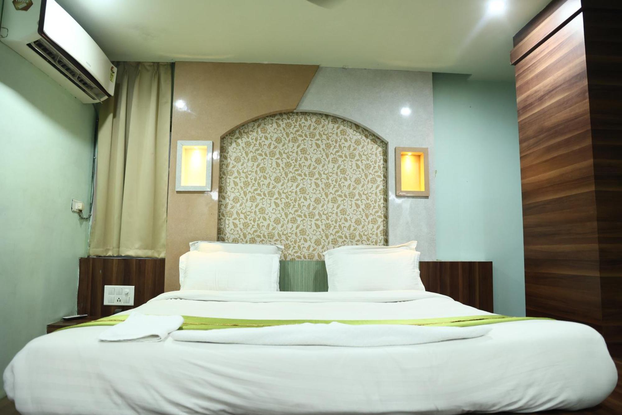 Hotel Bhubaneswari Classic Brahmapur Exterior foto