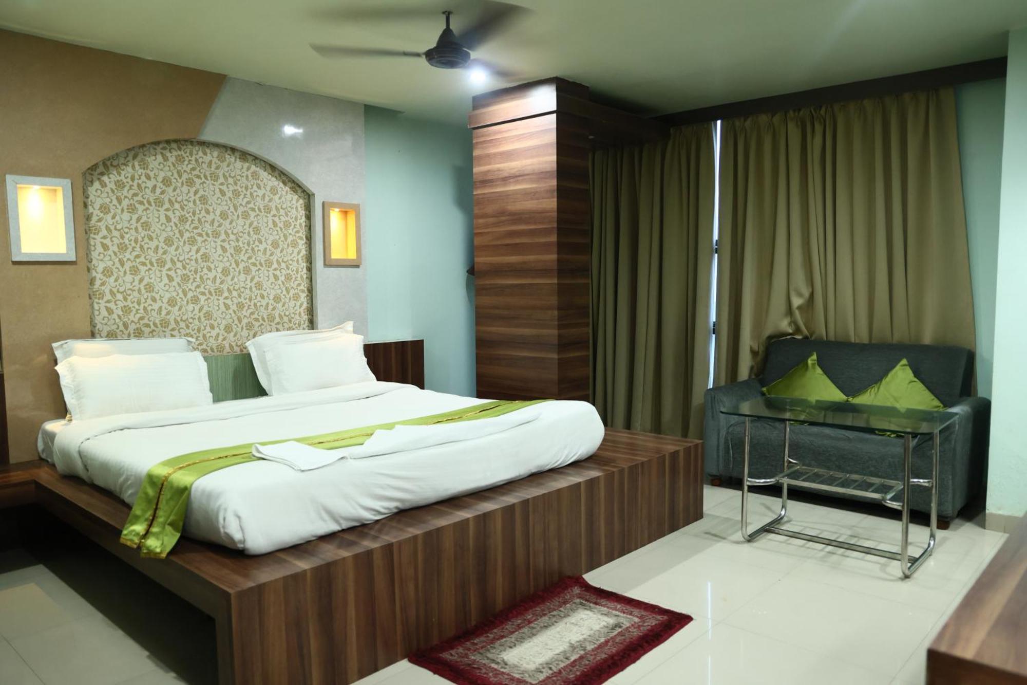 Hotel Bhubaneswari Classic Brahmapur Exterior foto