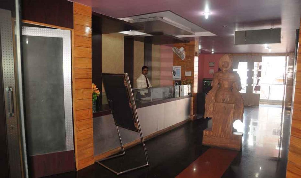 Hotel Bhubaneswari Classic Brahmapur Exterior foto