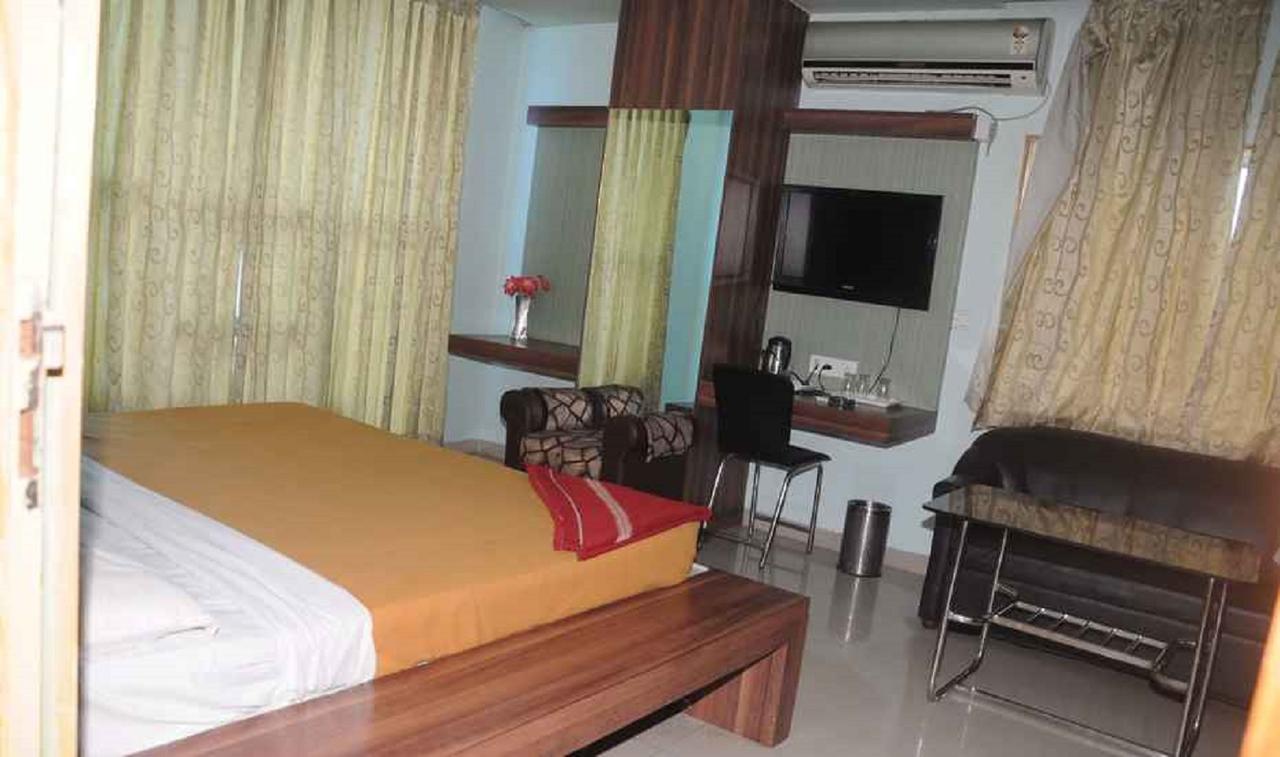 Hotel Bhubaneswari Classic Brahmapur Exterior foto